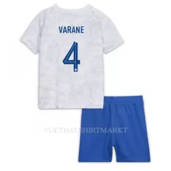 Frankrijk Raphael Varane 4 Tenue Kind Uit WK 2022 Frankrijk Raphael Varane 4 Tenue Kind Uit WK 2022