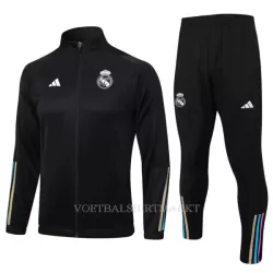 Real Madrid Trainingsjack Pak 2023/24 Zwarte Real Madrid Trainingsjack Pak 2023/24 Zwarte