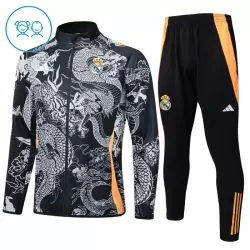Real Madrid Dragon Trainingsjack Pak Kind 2024/25 Zwarte Real Madrid Dragon Trainingsjack Pak Kind 2024/25 Zwarte