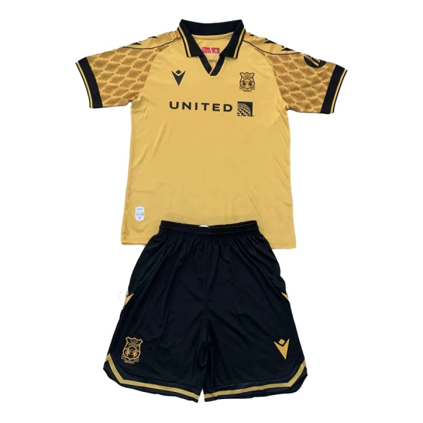 Wrexham Tenue Kind Derde 2024/25 Wrexham Tenue Kind Derde 2024/25
