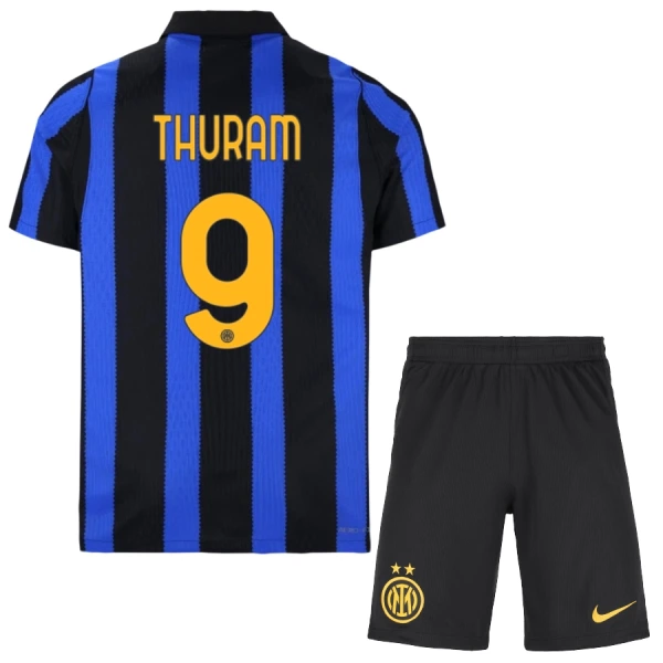 Inter Milan Thuram 9 Tenue Kind Thuis 2026/27 Inter Milan Thuram 9 Tenue Kind Thuis 2026/27