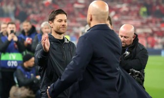 Voetbalwinnaars veranderen voortdurend. Alleen door sterker te worden, kun je de koning op het veld worden.