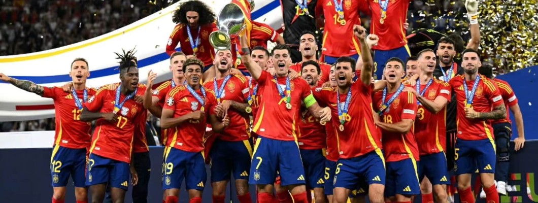 Felrode bloemen in de wind, de overwinning behoort toe aan het grote Spanje