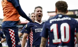 PSV Eindhoven schittert in Europa, Liverpool lijdt historische nederlaag