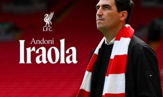 Iraola trekt het Liverpool-shirt aan en laat de heavy metal-storm op Anfield weer losbarsten.