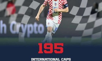 Het laatste hoofdstuk van Modric: Een eeuwige symfonie in het geblokte shirt