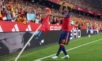 De bliksemschicht en de volgende berg voor het Spaanse nationale team